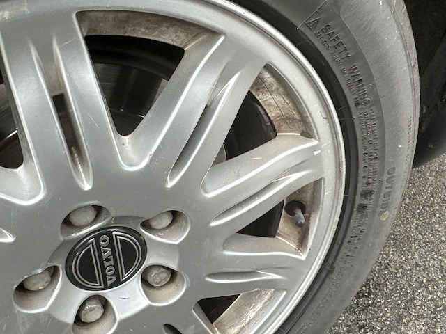 Volvo - v70 - 2.4 momentum - car - 2006 - afbeelding 28 van  35