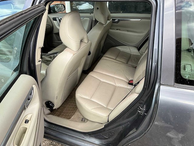 Volvo - v70 - 2.4d edition sport - personenauto - 2006 - afbeelding 6 van  27