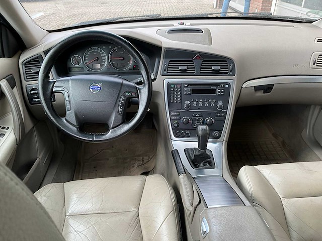 Volvo - v70 - 2.4d edition sport - personenauto - 2006 - afbeelding 7 van  27