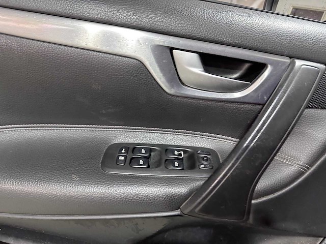 Volvo - v70 - 2.4d summum - px-091-x - afbeelding 2 van  6