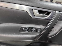 Volvo - v70 - 2.4d summum - px-091-x - afbeelding 2 van  6