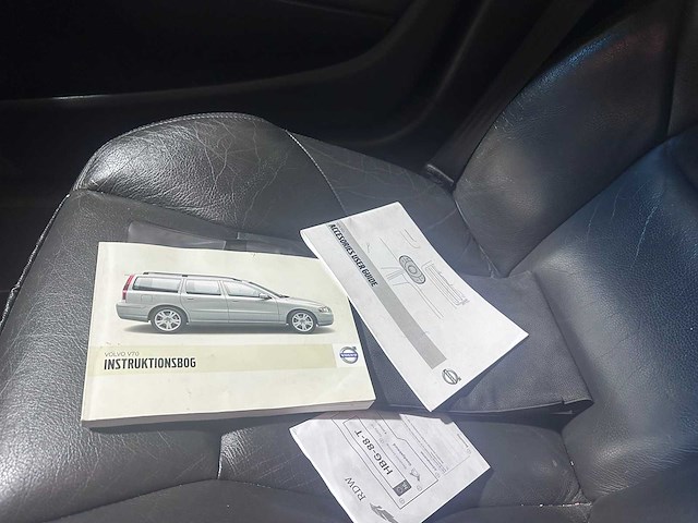 Volvo - v70 - 2.5 t automaat- hbg-88-t - afbeelding 11 van  19