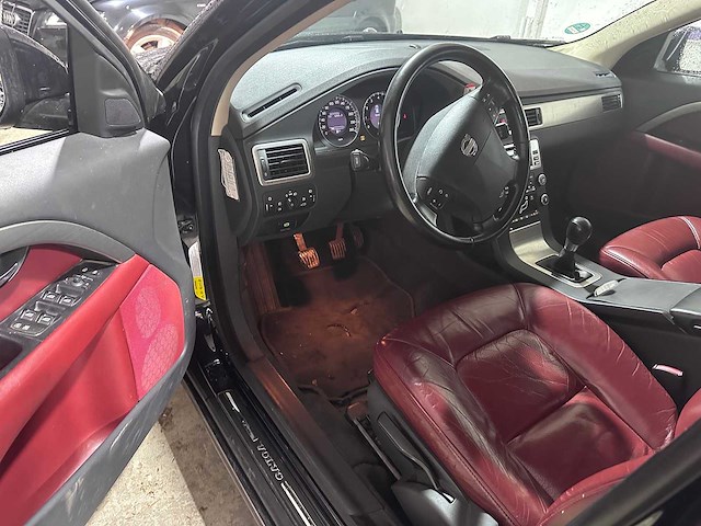 Volvo - v70 - 2.5 turbo momentum - 47-zj-xr- 2008 - afbeelding 16 van  17