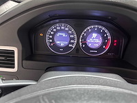 Volvo - v70 - 2.5t momentum automaat- 8-stx-98 - afbeelding 2 van  18