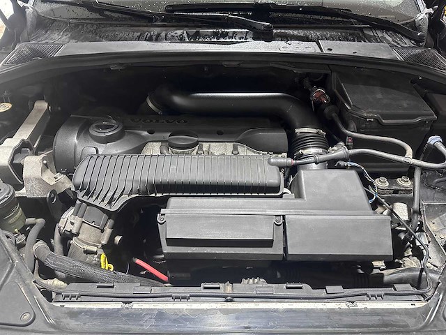 Volvo - v70 - 2.5t momentum automaat- 8-stx-98 - afbeelding 6 van  18