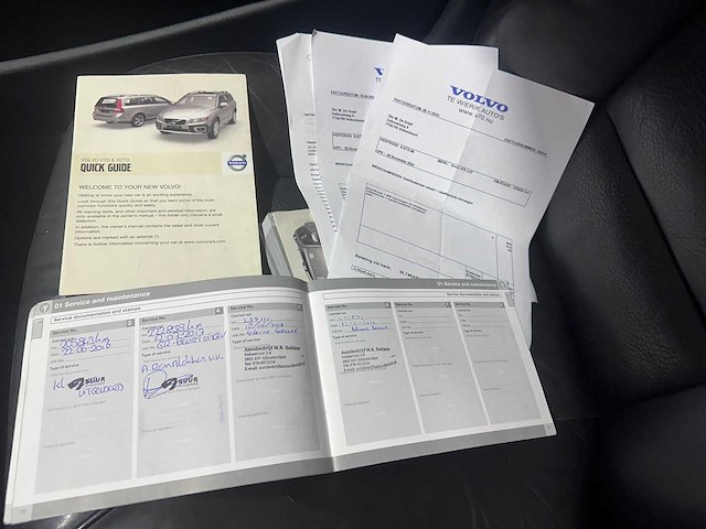 Volvo - v70 - 2.5t momentum automaat- 8-stx-98 - afbeelding 4 van  15