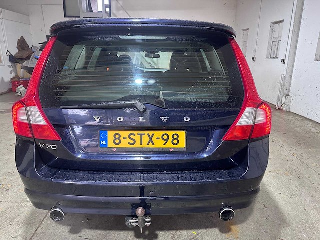 Volvo - v70 - 2.5t momentum automaat- 8-stx-98 - afbeelding 10 van  15