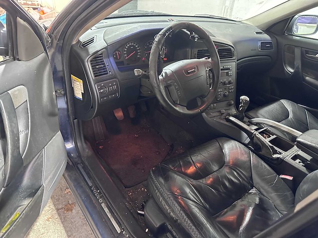 Volvo - v70 cross country - 2.4 t comfort line - 47-gr-lg- 2001 - afbeelding 17 van  19
