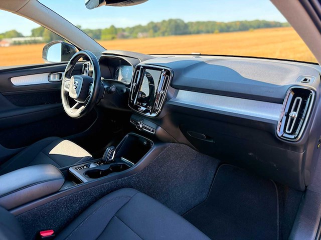 Volvo - xc40 - 1.5 recharge t4 plug-in hybrid inscription - 2021 - l-003-px - personenauto - afbeelding 15 van  15