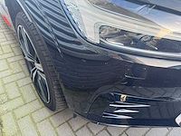 Volvo - xc60 - 2.0 d4 awd r-design - car - 2017|rf-349-r|iaw - afbeelding 2 van  18