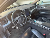 Volvo - xc60 - 2.0 d4 awd r-design - car - 2017|rf-349-r|iaw - afbeelding 9 van  18