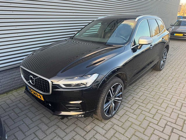 Volvo - xc60 - 2.0 d4 awd r-design - car - 2017|rf-349-r|iaw - afbeelding 1 van  18
