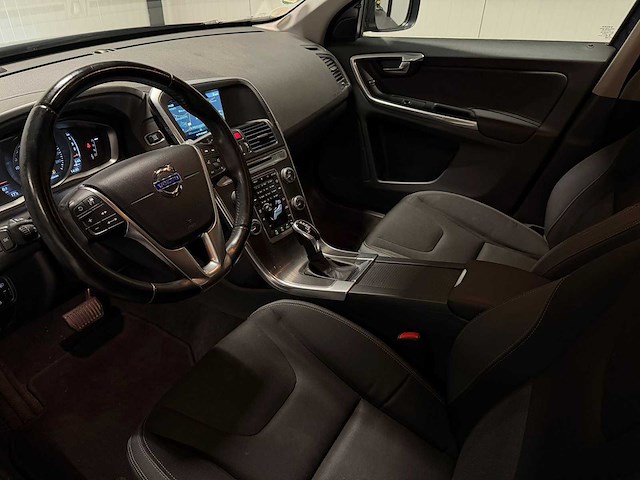 Volvo - xc60 - 2.0 d4 fwd momentum - car - 2014|1-xnn-57|iaw - afbeelding 3 van  26