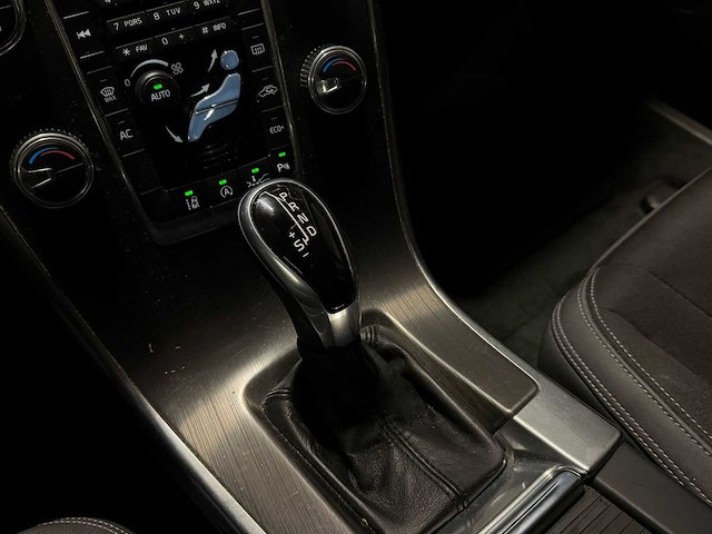 Volvo - xc60 - 2.0 d4 fwd momentum - car - 2014|1-xnn-57|iaw - afbeelding 23 van  26