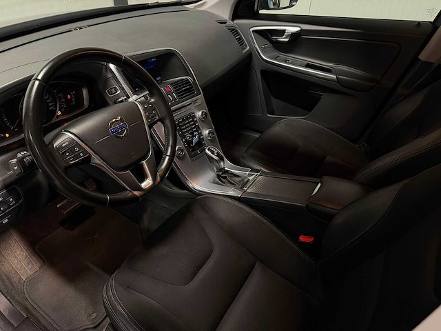 Volvo - xc60 - 2.0 d4 fwd nordic+ kh-464-v 2016 iaw - afbeelding 15 van  32