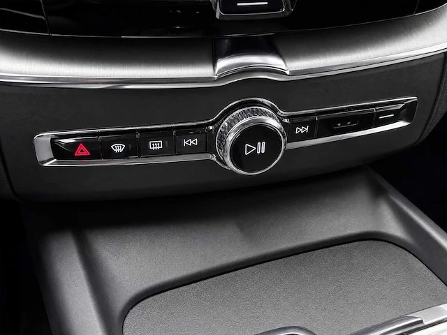 Volvo - xc60 - 2.0 t5 awd inscr. l-318-gh 2018 iaw - afbeelding 23 van  32