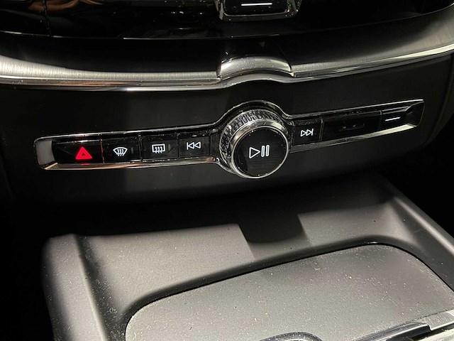 Volvo - xc60 - 2.0 t5 awd inscr. l-318-gh 2018 iaw - afbeelding 15 van  30