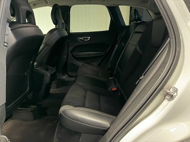 Volvo - xc60 - 2.0 t5 awd inscr. l-318-gh 2018 iaw - afbeelding 4 van  30