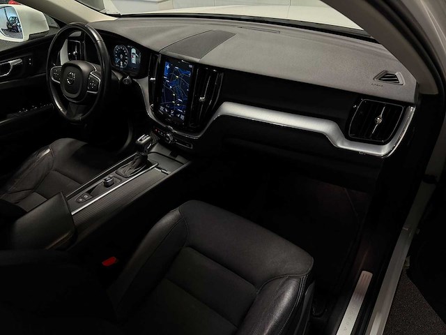 Volvo - xc60 - 2.0 t5 awd inscr. l-318-gh 2018 iaw - afbeelding 6 van  30