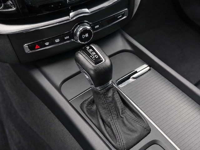 Volvo - xc60 - 2.0 t5 awd inscr. l-318-gh 2018 iaw - afbeelding 7 van  18