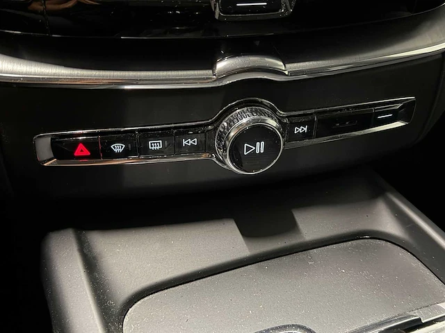 Volvo - xc60 - 2.0 t5 awd inscr. l-318-gh 2018 iaw - afbeelding 5 van  32