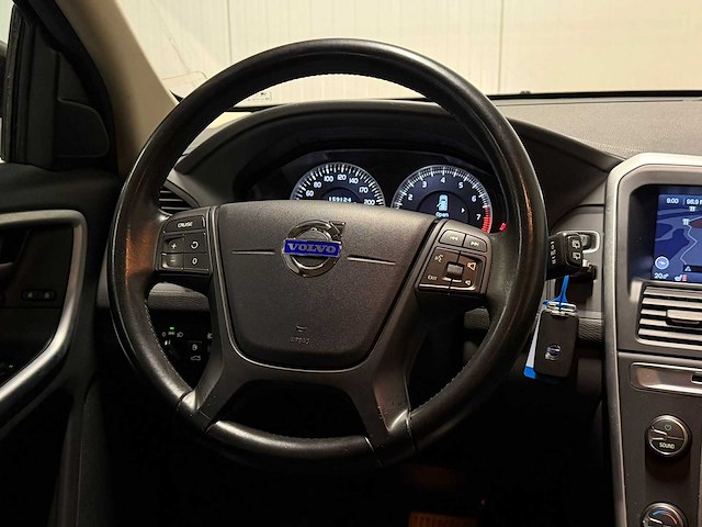 Volvo - xc60 - 2.0t kinetic 2011 37-rbr-1 iaw - afbeelding 6 van  24