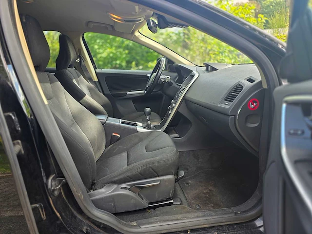 Volvo - xc60 - 2.4d - 2009 - 92-kbz-6 - personenauto - afbeelding 5 van  16