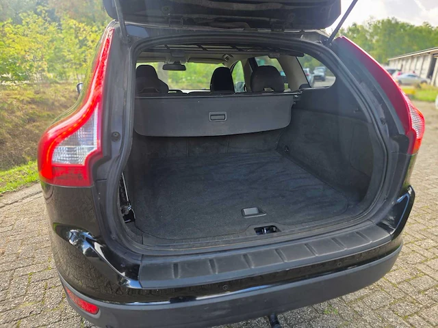 Volvo - xc60 - 2.4d - 2009 - 92-kbz-6 - personenauto - afbeelding 14 van  16