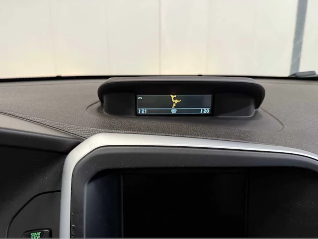 Volvo - xc60 - 2.4d momentum - personenauto - 2009 - afbeelding 8 van  27