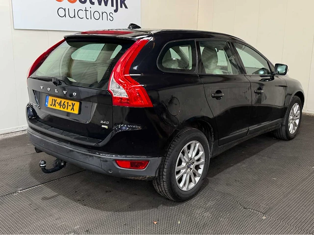 Volvo - xc60 - 2.4d momentum - personenauto - 2009 - afbeelding 23 van  27