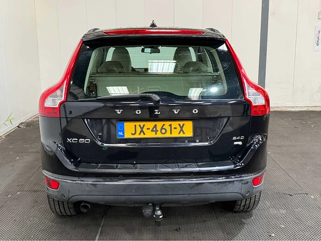 Volvo - xc60 - 2.4d momentum - personenauto - 2009 - afbeelding 26 van  27