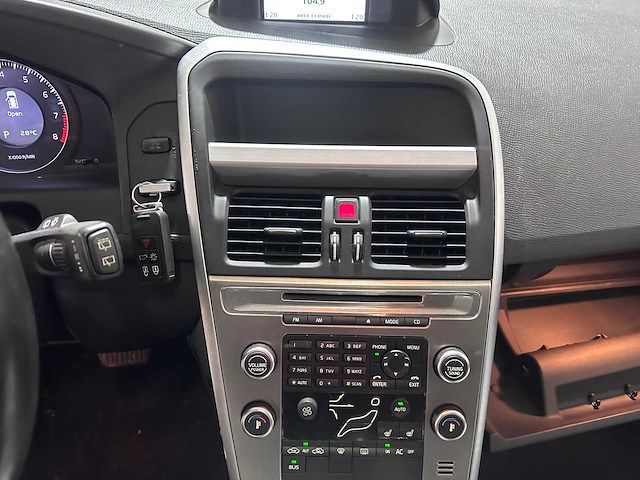 Volvo - xc60 - 3.2 awd summum automaat- gvp-31-z - afbeelding 5 van  21