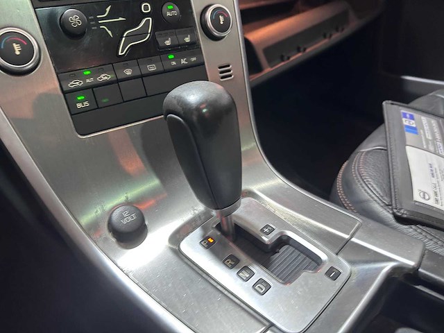 Volvo - xc60 - 3.2 awd summum automaat- gvp-31-z - afbeelding 6 van  21