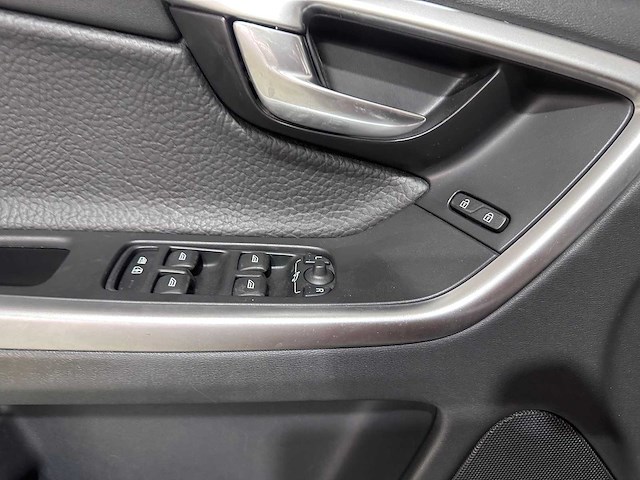 Volvo - xc60 - 3.2 awd summum automaat- gvp-31-z - afbeelding 3 van  21