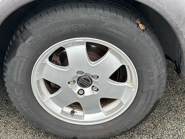 Volvo - xc70 - 2.5 t - car - 2002 - afbeelding 15 van  31