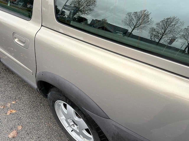 Volvo - xc70 - 2.5 t - car - 2002 - afbeelding 22 van  31