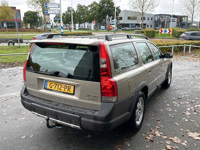 Volvo - xc70 - 2.5 t - car - 2002 - afbeelding 23 van  31