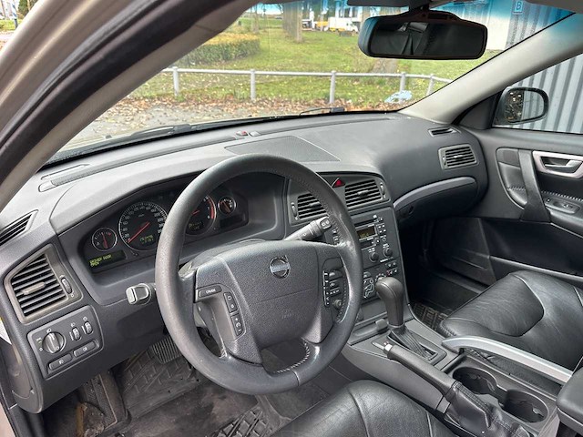 Volvo - xc70 - 2.5 t - car - 2002 - afbeelding 27 van  31