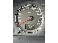 Volvo - xc70 - 2.5 t - car - 2002 - afbeelding 28 van  31