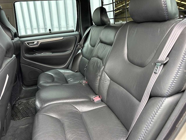 Volvo - xc70 - 2.5 t - car - 2002 - afbeelding 30 van  31