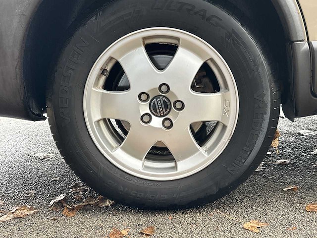 Volvo - xc70 - 2.5 t - car - 2002 - afbeelding 31 van  31