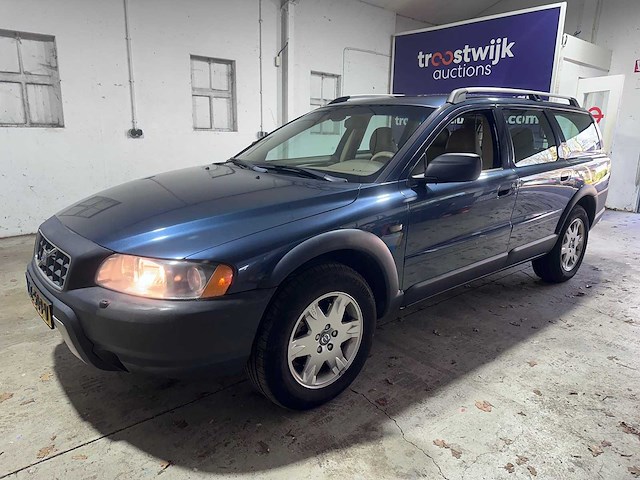 Volvo - xc70 - 2.5 t automaat xz-509-v - afbeelding 1 van  20