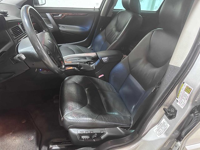 Volvo - xc70 - 2.5 t summum awd automaat- 89-nnr-8- 2006 - afbeelding 7 van  22