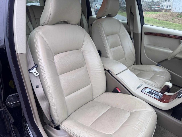 Volvo - xc70 - 3.2 summum - personenauto - afbeelding 15 van  16
