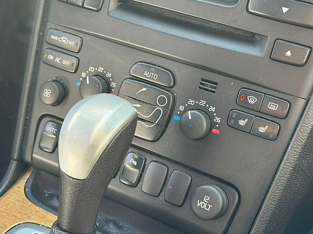 Volvo - xc90 - 2.9 t6 exclusive - 83-ts-zg - 2004 - afbeelding 7 van  23