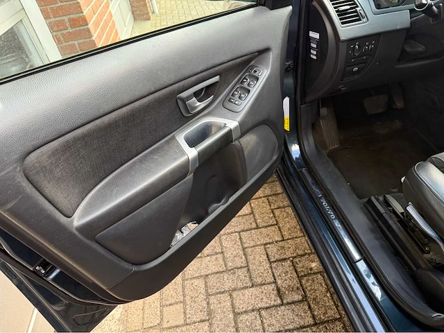 Volvo - xc90 - 3.2 kinetic - personenauto - 2007 - afbeelding 1 van  26