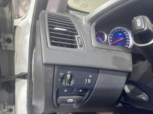 Volvo - xc90 - 3.2 r-design - 4-knt-02 - afbeelding 5 van  23