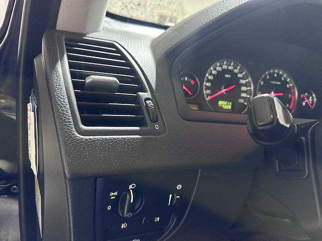 Volvo - xc90 - 4.4 v8 momentum automaat- k-459-jv - afbeelding 4 van  22