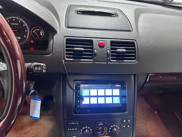Volvo - xc90 - 4.4 v8 momentum automaat- k-459-jv - afbeelding 5 van  22