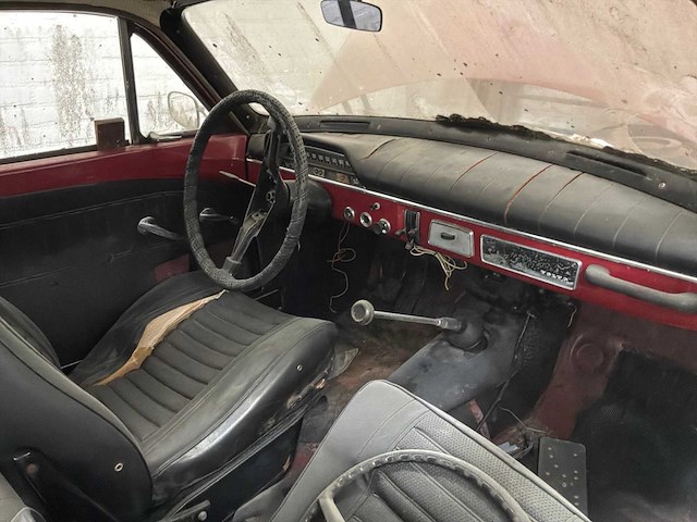 Volvo 13134 oldtimer projectauto - afbeelding 7 van  9